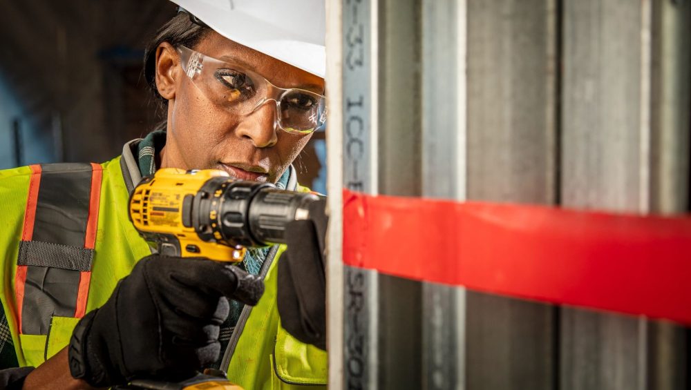 Smarter, Safer, Faster: 5 Construction Tools You’ll Love 12 construction tools