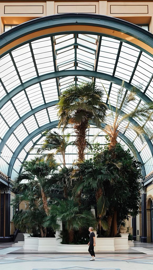 7 Building Trends Shaping Modern Architecture in 2025 4 Building trends