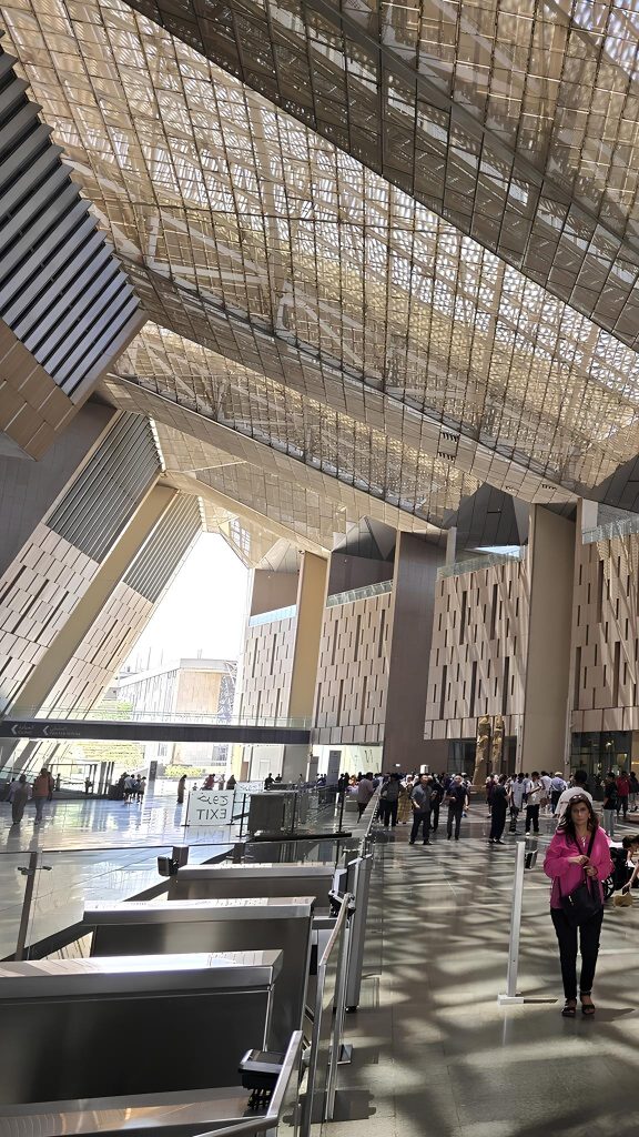 Matériaux de construction et de finition sur le marché égyptien 2025 : un moment stratégique pour un approvisionnement haut de gamme 3 Egypt’s Construction Market